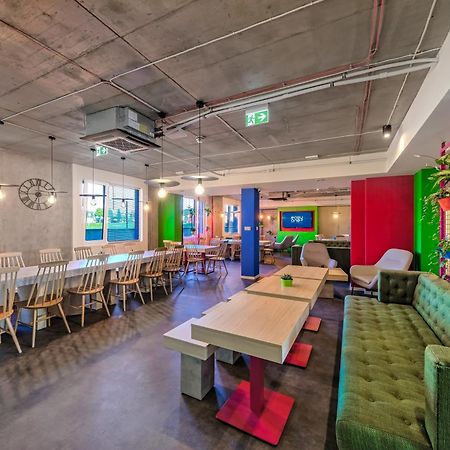 Easy One Premium Art Aparthotel Krakow Bagian luar foto