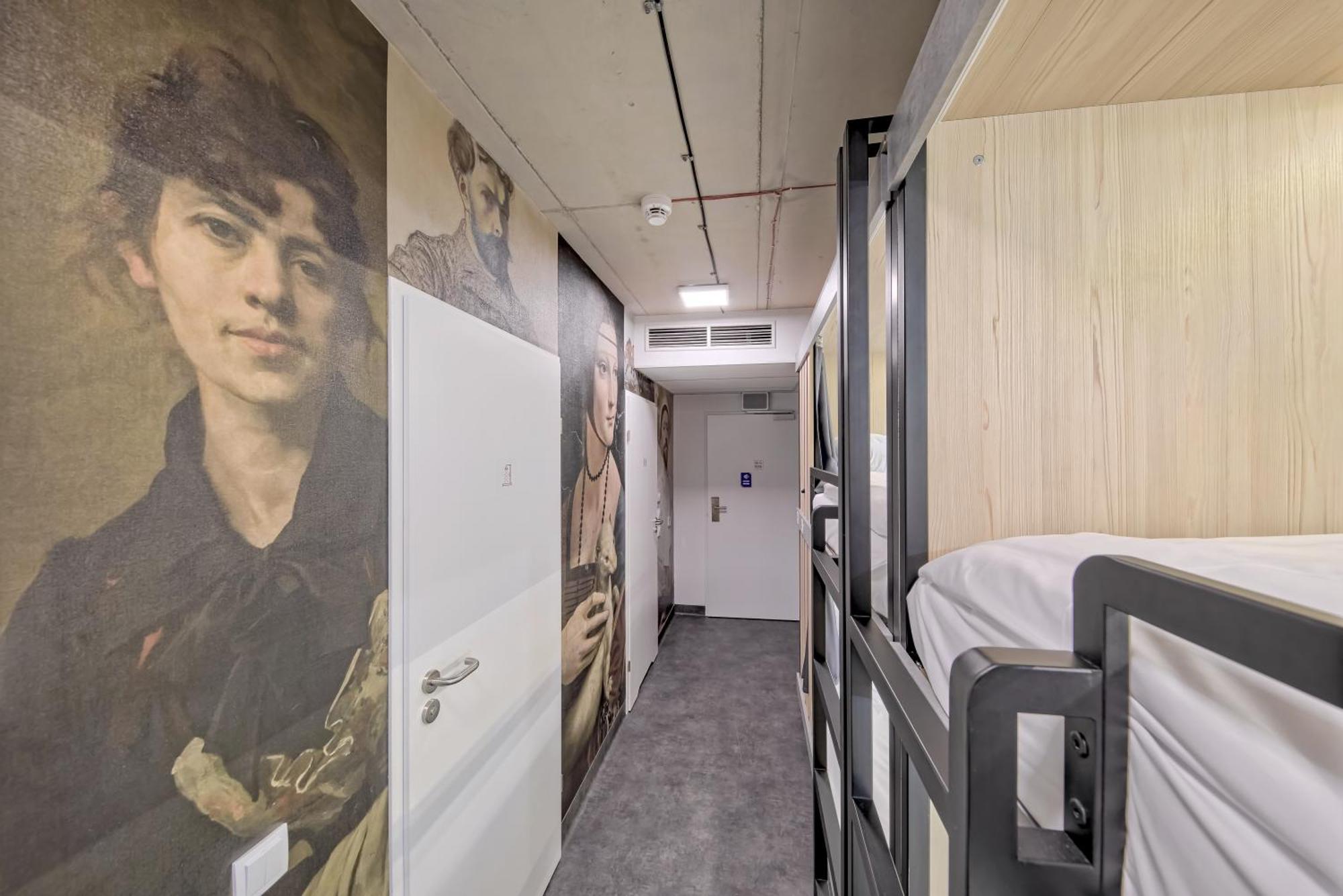 Easy One Premium Art Aparthotel Krakow Bagian luar foto