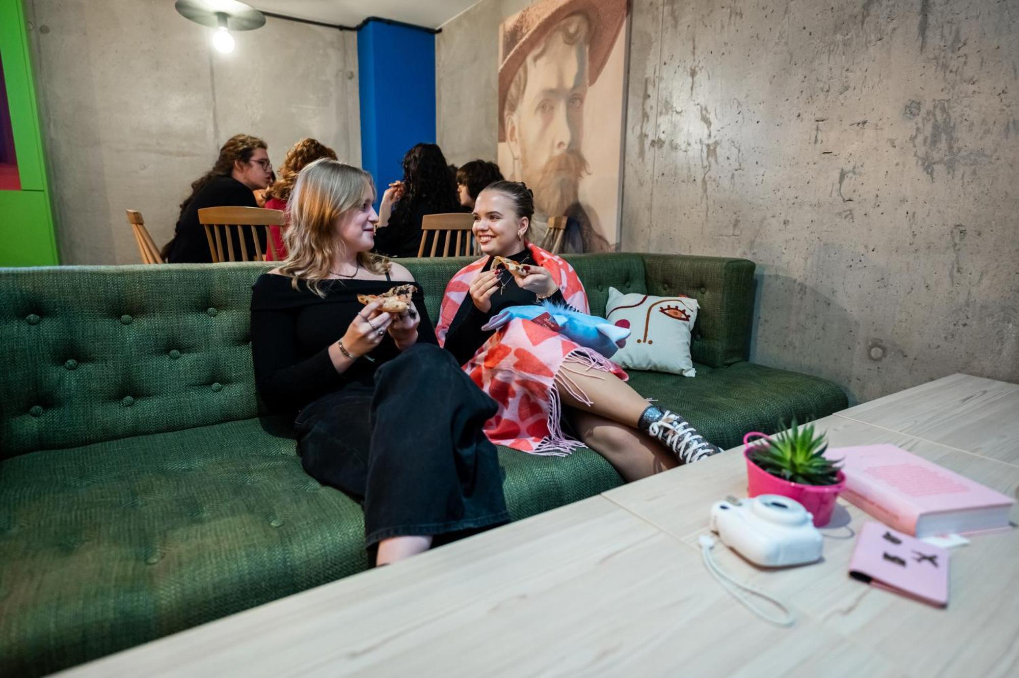 Easy One Premium Art Aparthotel Krakow Bagian luar foto