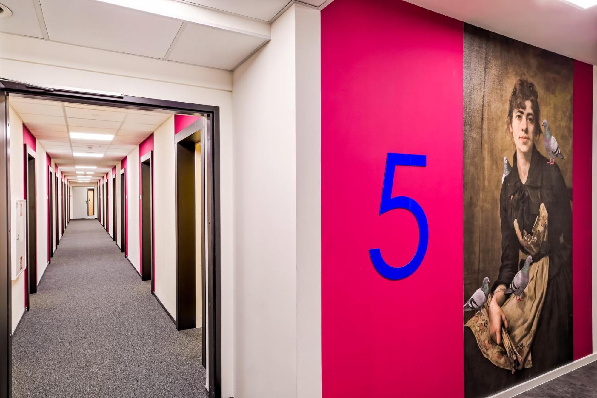 Easy One Premium Art Aparthotel Krakow Bagian luar foto